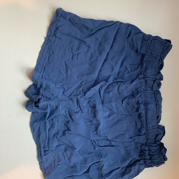 blue paper bag shorts - Picture 2 of 2